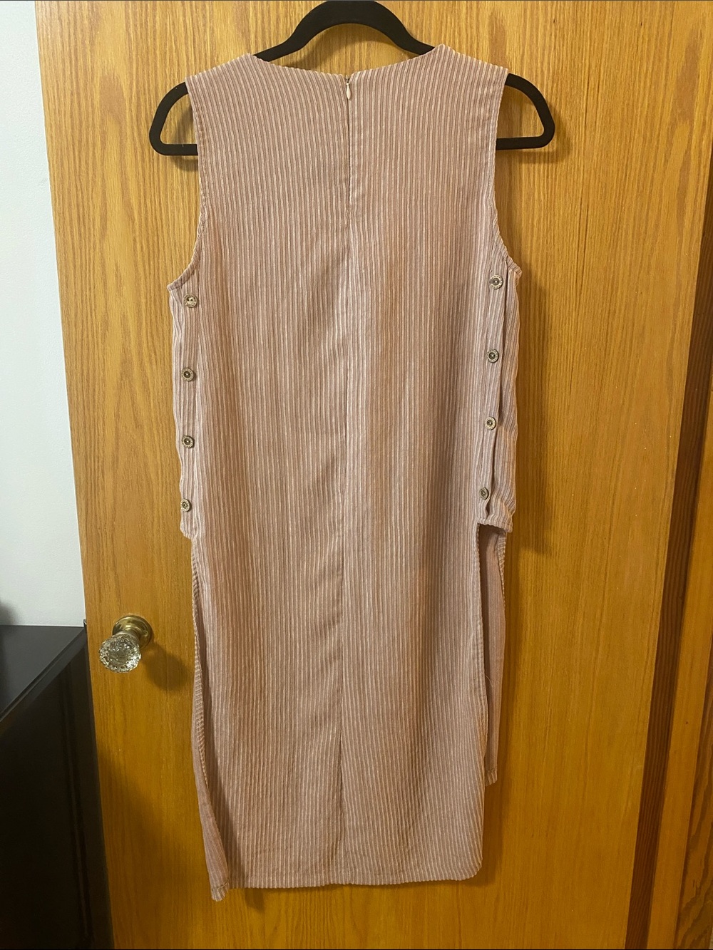 Sleeveless Ribbed Tunic with Side Button Detail - Dusty Rose - Picture 2 of 9
